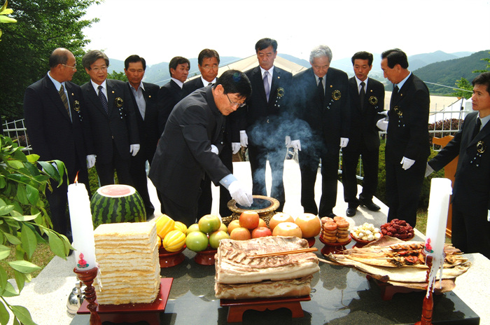 현충일 행사 참석