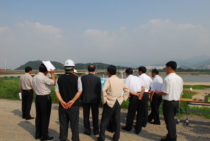 제142회 임시회 현장방문(사문진교 건설현장)