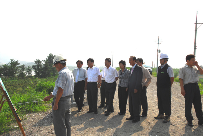 제142회 임시회 현장방문(사문진교 건설현장)