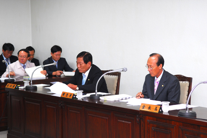 제143회 고령군의회 제1차 정례회(예결위)