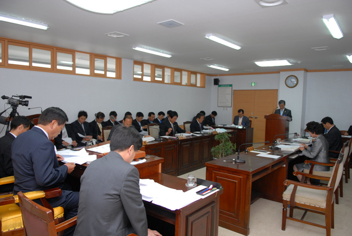 제157회 고령군의회 임시회 개회 - 예산결산특별위원회