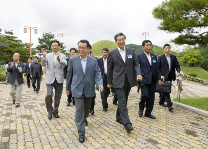 한승수 국무총리 고령 방문