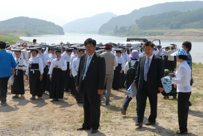 대장경 이운행렬 행사 참여