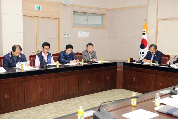 전통시장 및 상가활성화 용역보고회 참석