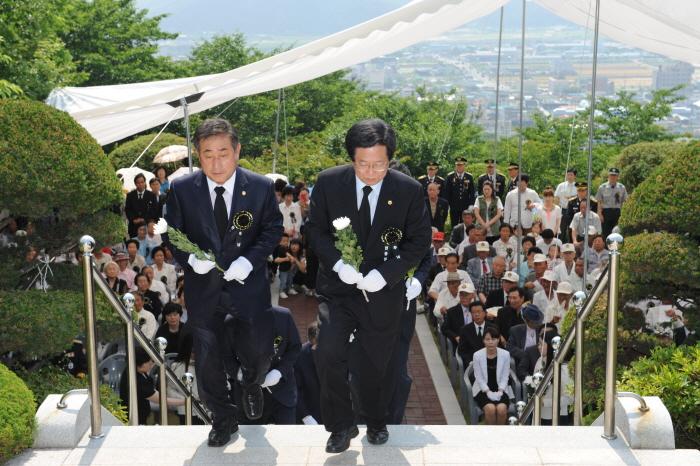 제58회 현충일 추념식 참석