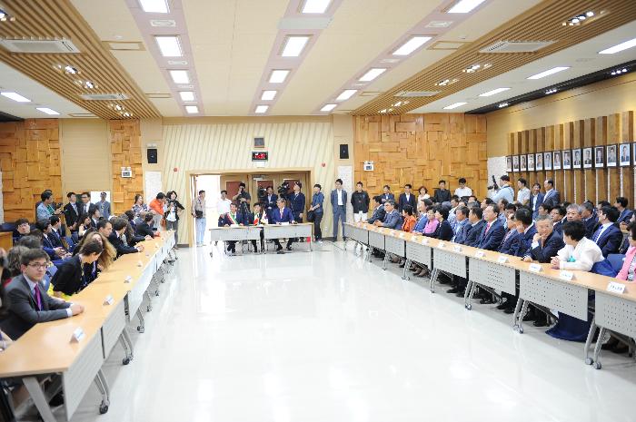 크레모나시 방문단 환영식