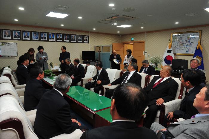 일본 분고타카다시의회 고령군방문