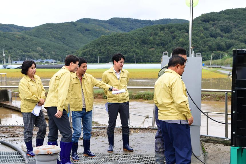 태풍'미탁' 피해 현장 방문